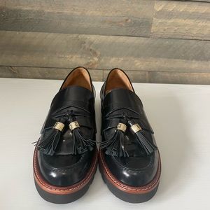 Stuart Weitzman leather tassel-detail loafers, Size 7